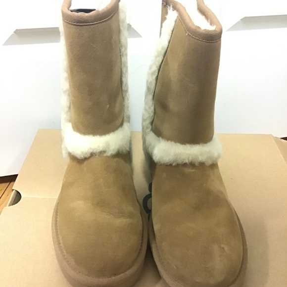 Ugg Boots  W Carter - Picture 5 of 8